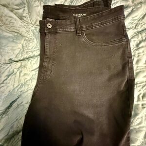 The Perfect Jean Mens 44x30 Athletic Fit Grey